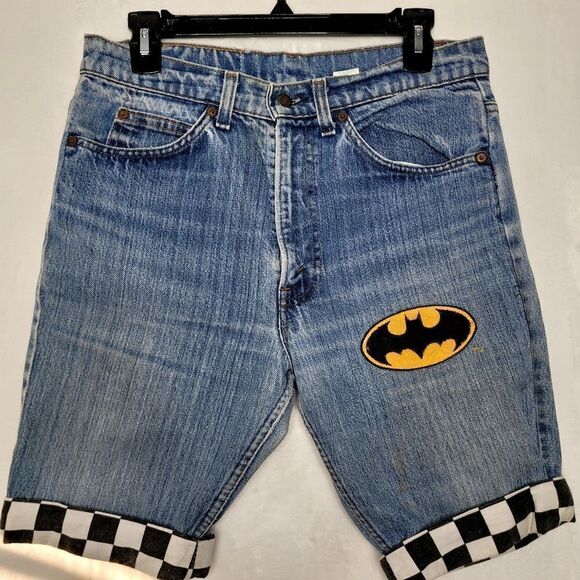 Vintage Orange Tab Levi's Too Cute Guetta Family Batman Denim Shorts Size 32 - Picture 1 of 13